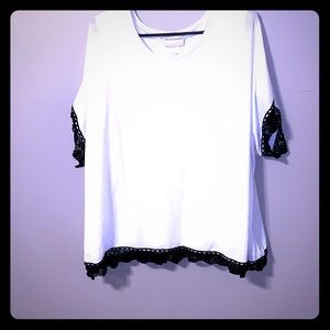 3/$20 White top with black lace
